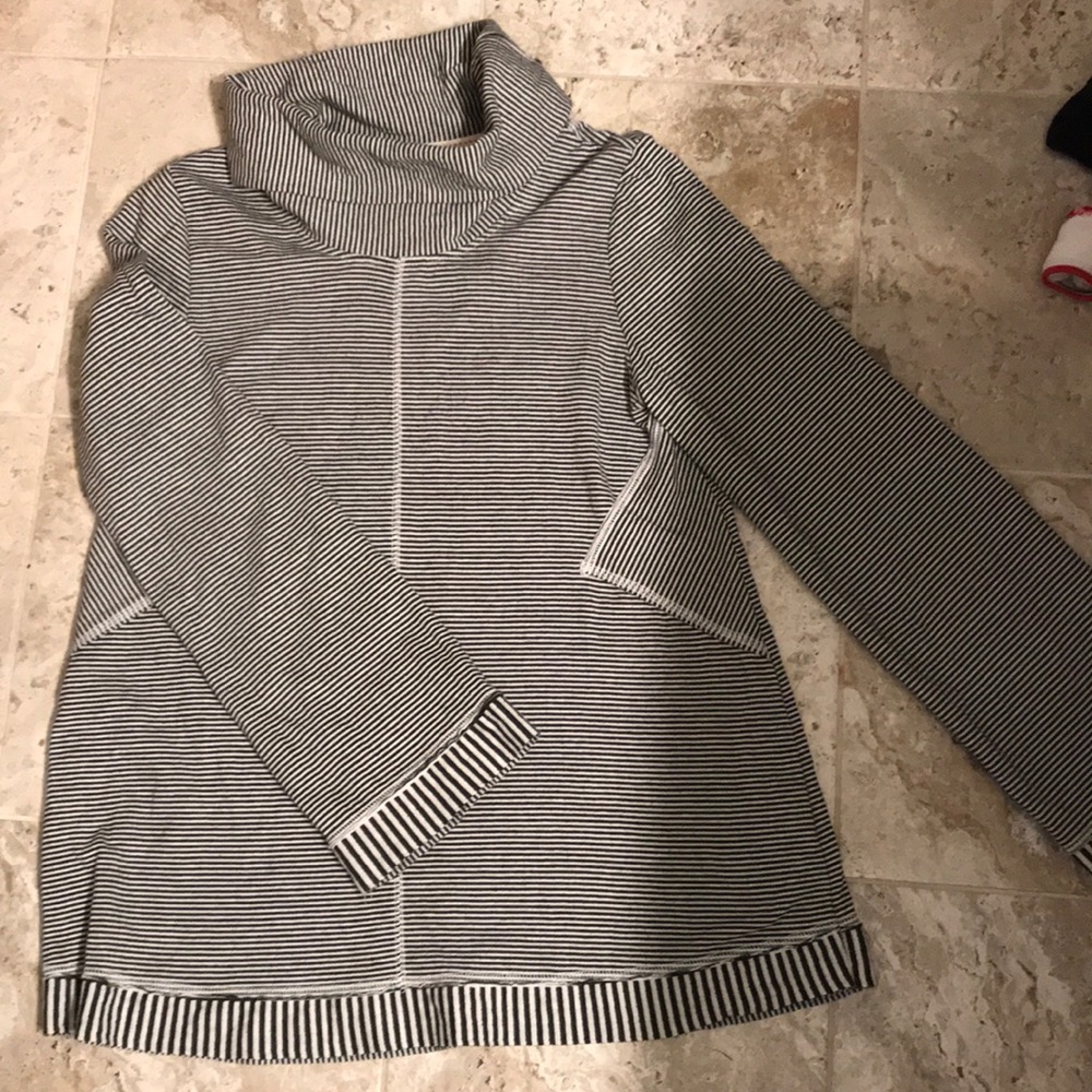 Meave turtleneck